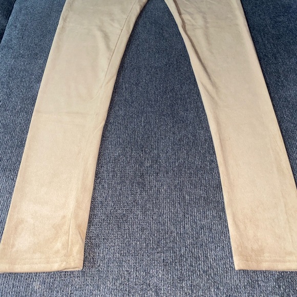 High waisted beige suede skinny pants - Picture 3 of 4